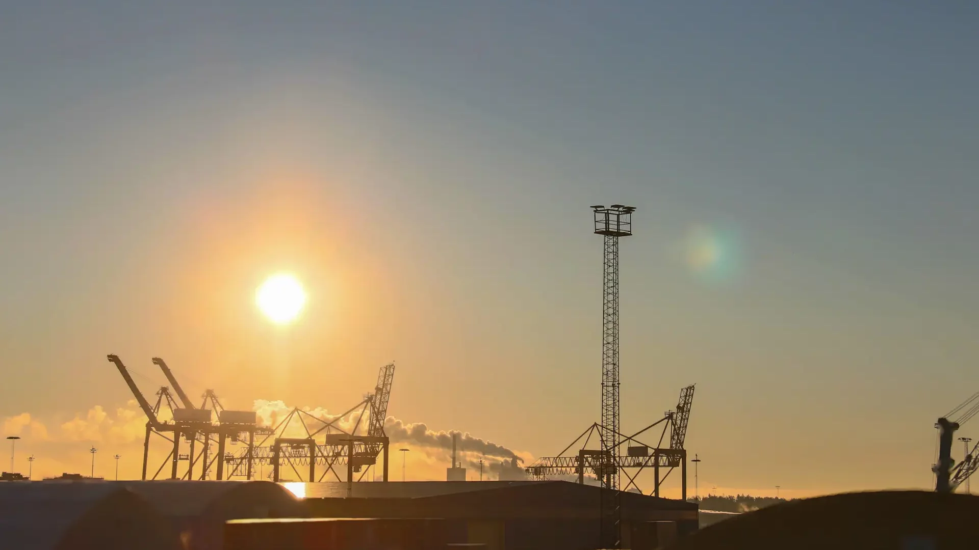 Soluppgång över Gävle hamn